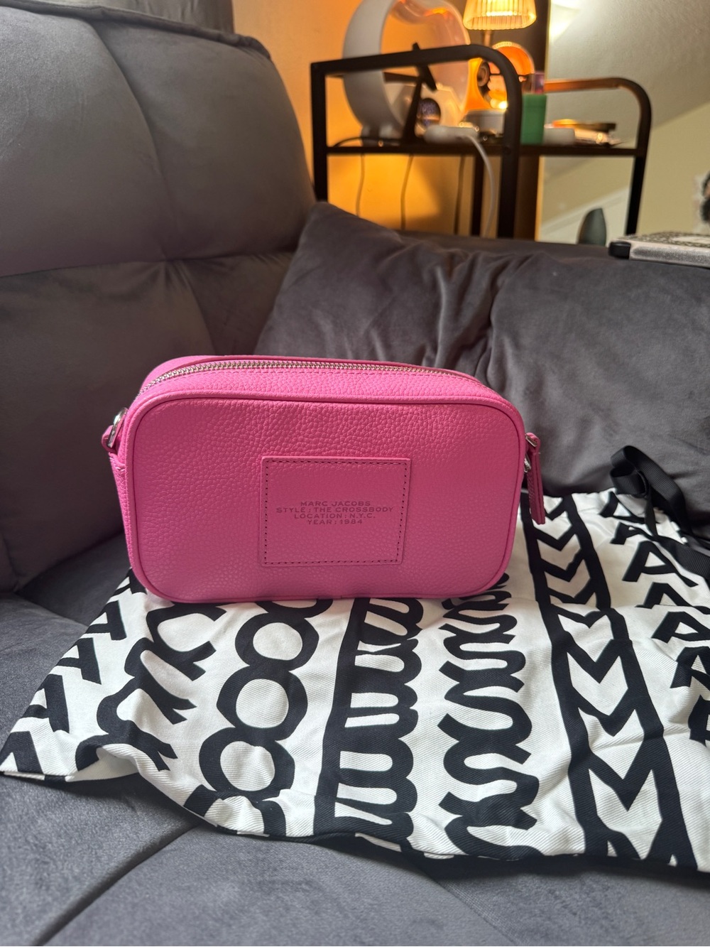 Marc Jacobs Pink Double-Zip Crossbody Camera Bag - Picture 3 of 8
